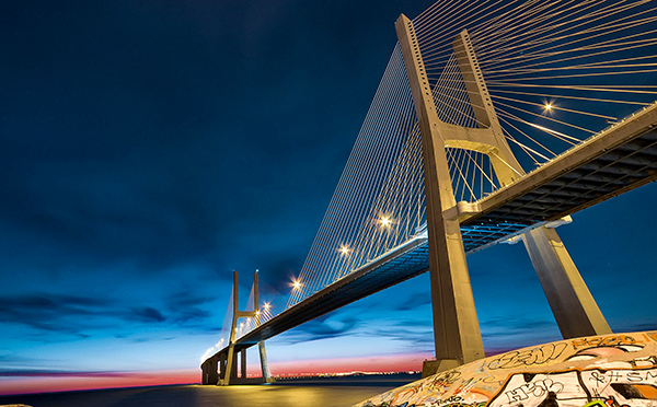 橋梁結(jié)構(gòu)健康監(jiān)測系統(tǒng)：橋梁健康“智能管家”(圖1)